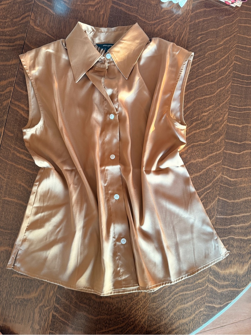 Banana Republic Bronze Satin Sleeveless Button-Down Shirt